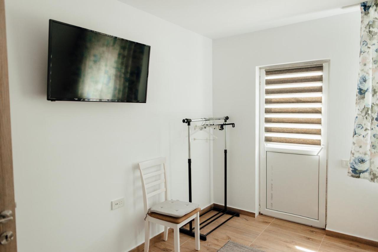 Autentic Adorabil Apartment Albestii Paminteni Exterior foto